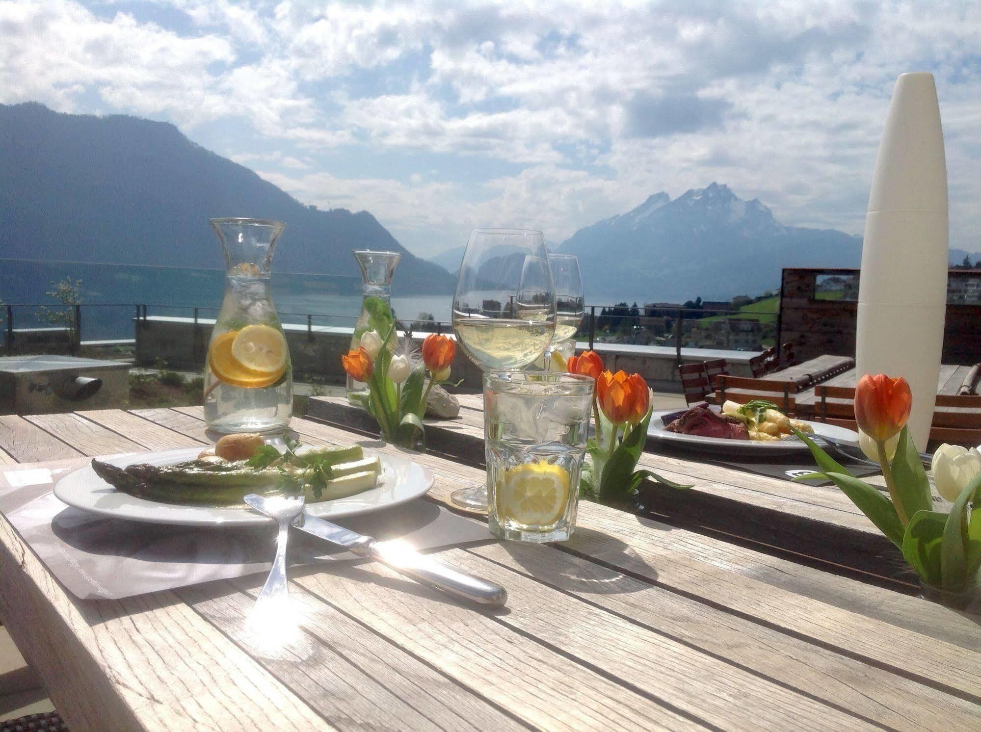 Alpenblick Weggis - Panorama & Alpen Chic Hotel Bagian luar foto